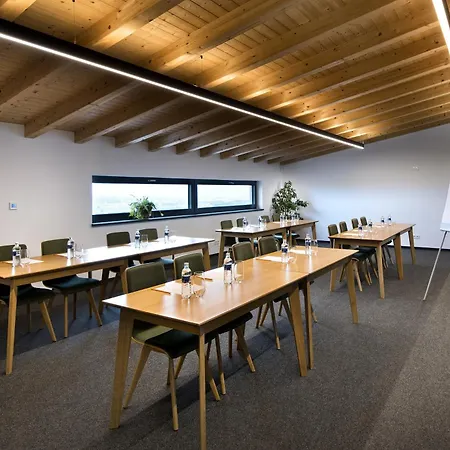 Royal Village 아파트