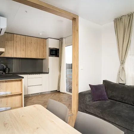 Royal Village شقة