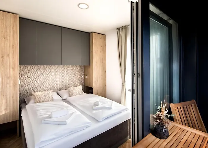 Royal Village Daire Maly Slavkov